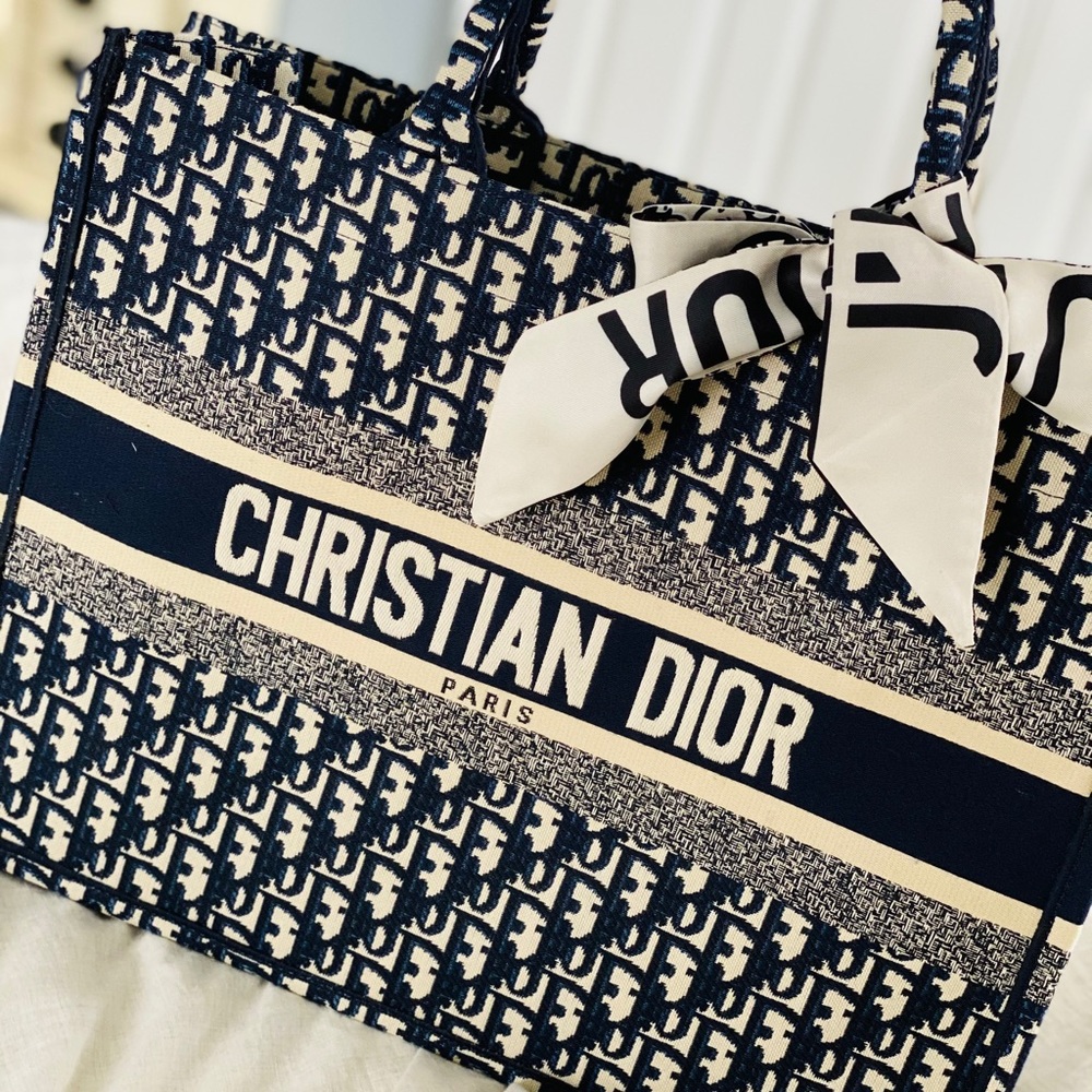 Large embroidery book tote handbag